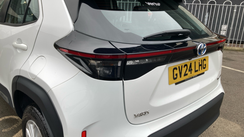 Toyota Yaris Cross 1.5 Hybrid Icon 5dr CVT Hybrid Estate